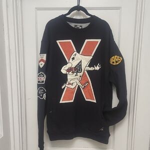 10.Deep VICTORY and Graphic WILDCARDS CREW Sweater